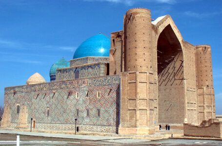 Architecture and structure of the mausoleum of Khoja Ahmed Yasawi