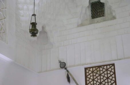 THE SUSPENDED MEDIEVAL LAMP IN THE YASAVI MAUSOLEUM IS INSTALLED IN ITS HISTORICAL PLACE