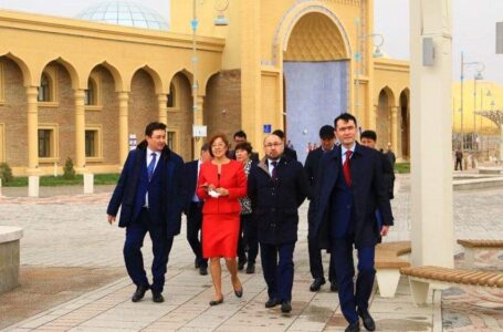 Даурен Абаев посетил Международный университет туризма и гостеприимства в г.Туркестане