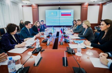 Асхат Оралов провел встречу с министром культуры России
