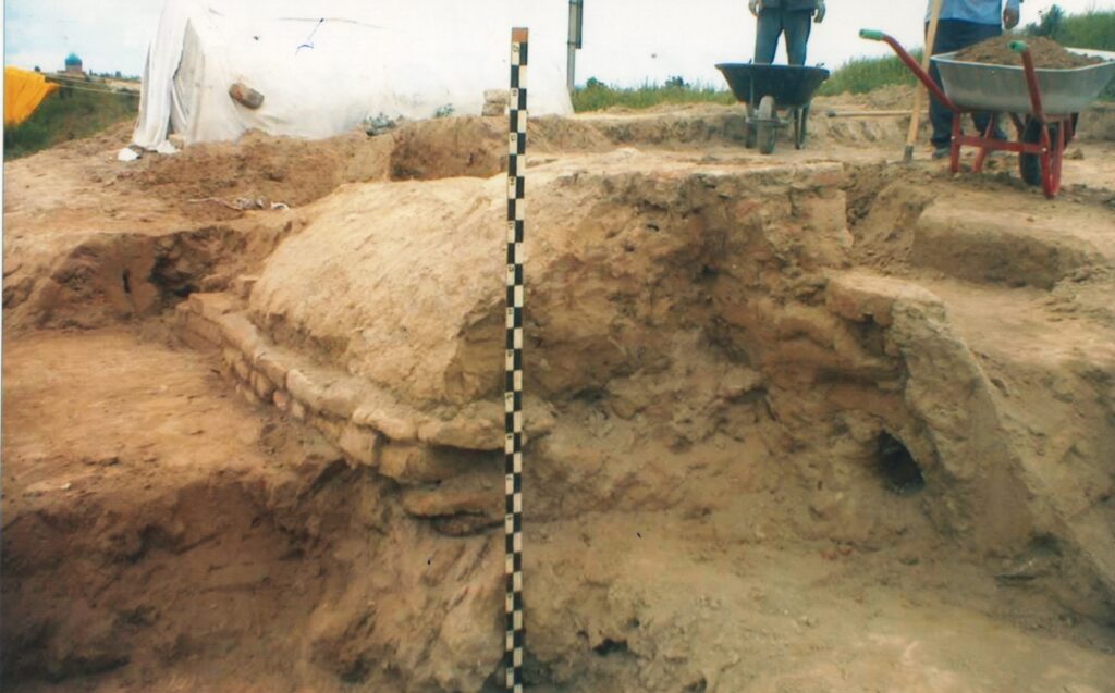 Эротикалық әйел жылайды