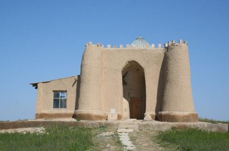 Mausoleum of Imam Marcozy