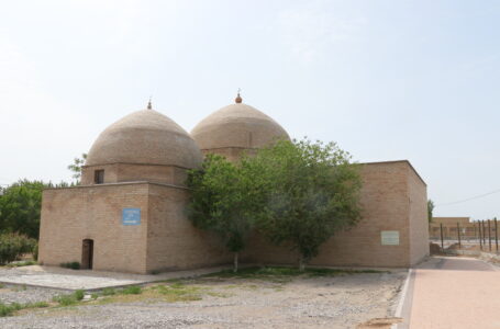 Alkhoja Ata Mausoleum, 12th–14th centuries