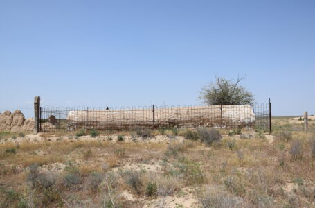 Mausoleum of Saduakas Ata, 12th century