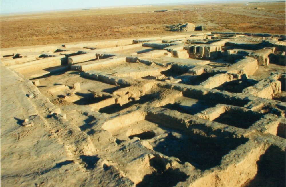 Karatobe-Sauran Settlement, 4th–5th – 13th–14th centuries