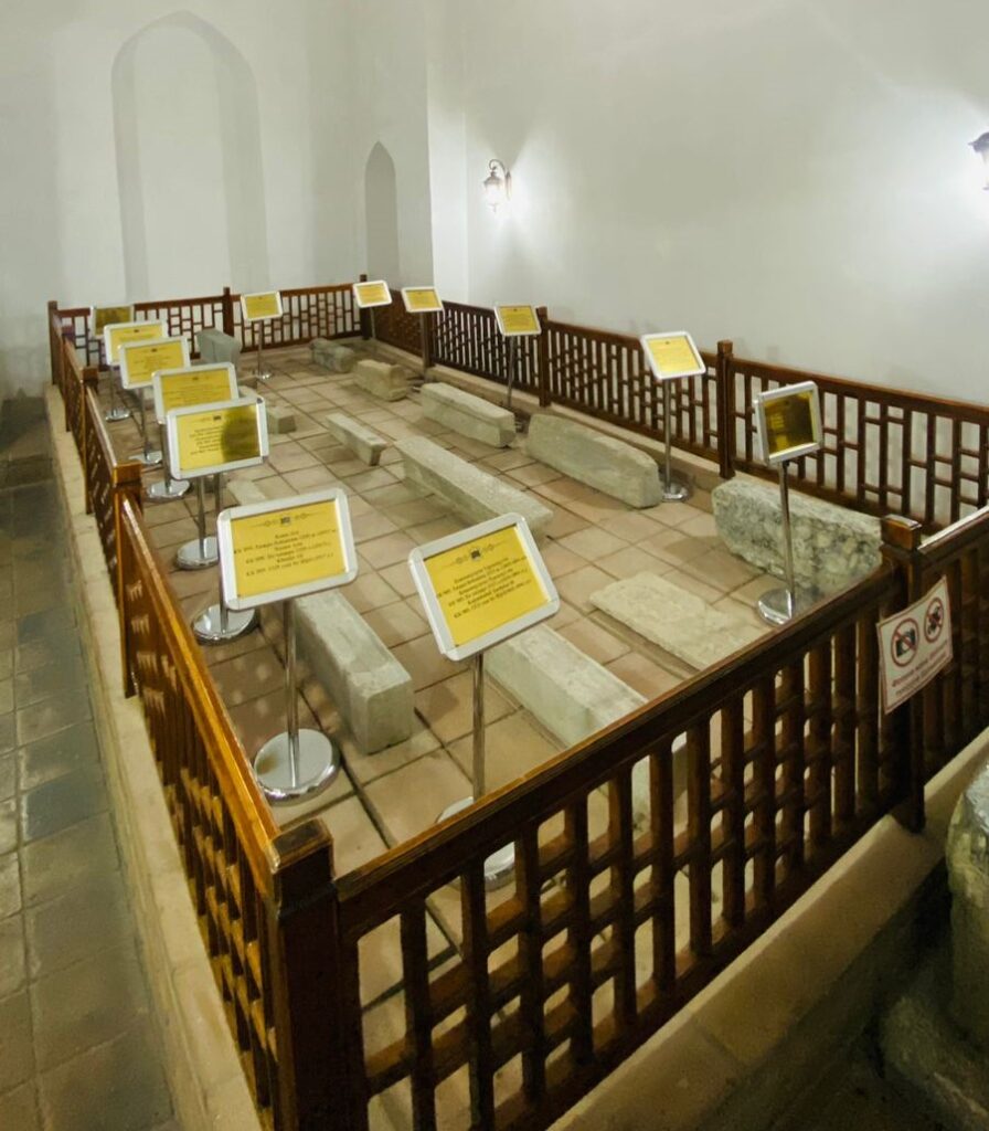 Порно трусикке кірді