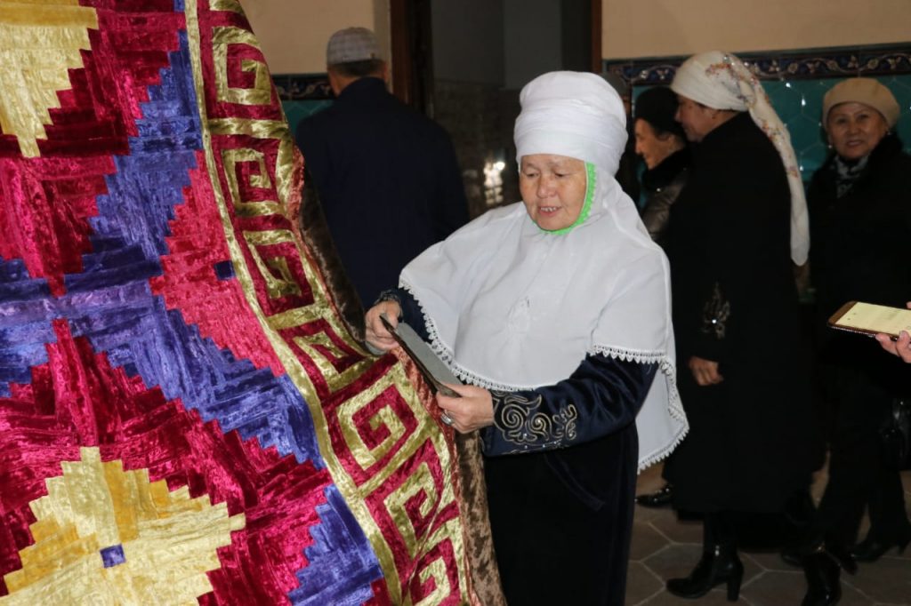 Біз жыныстық қатынаста рөлдерді ауыстырдық Жасырын камера порно Өзбекстан