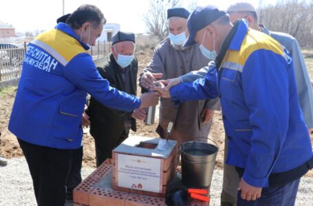 Жүсіп ата кесенесі жанында сапар орталығының іргетасы қаланып, аманат капсуласы қойылды