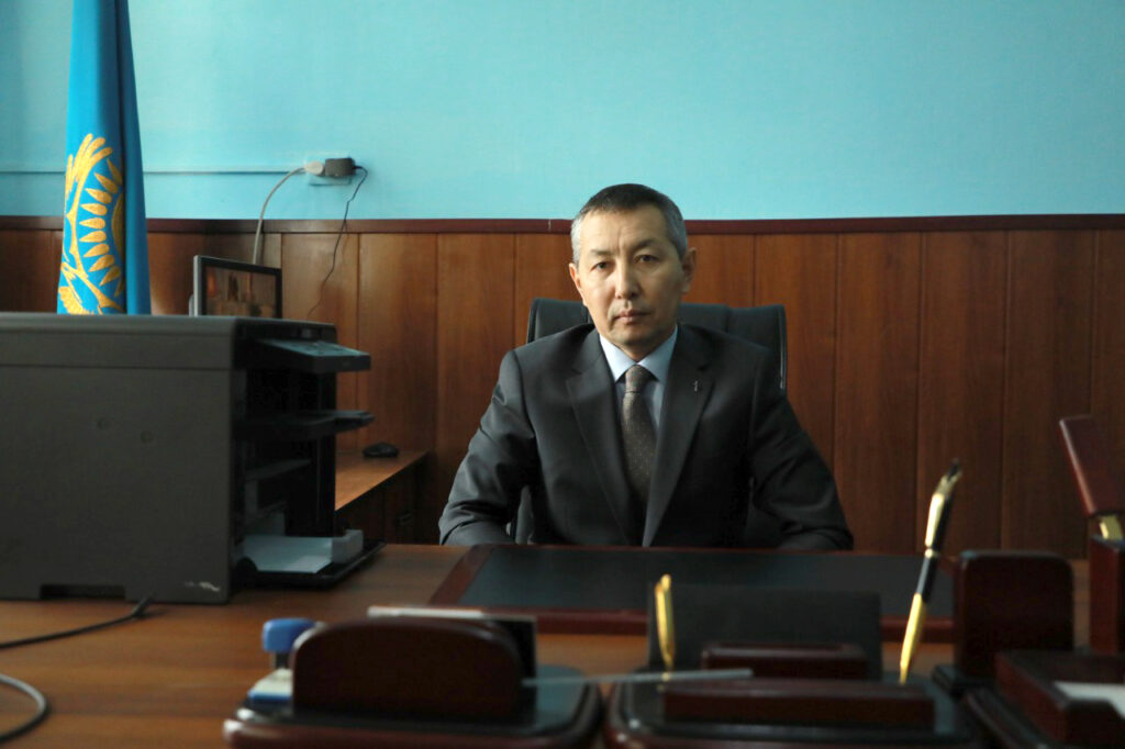 Жасырын камерадағы порно