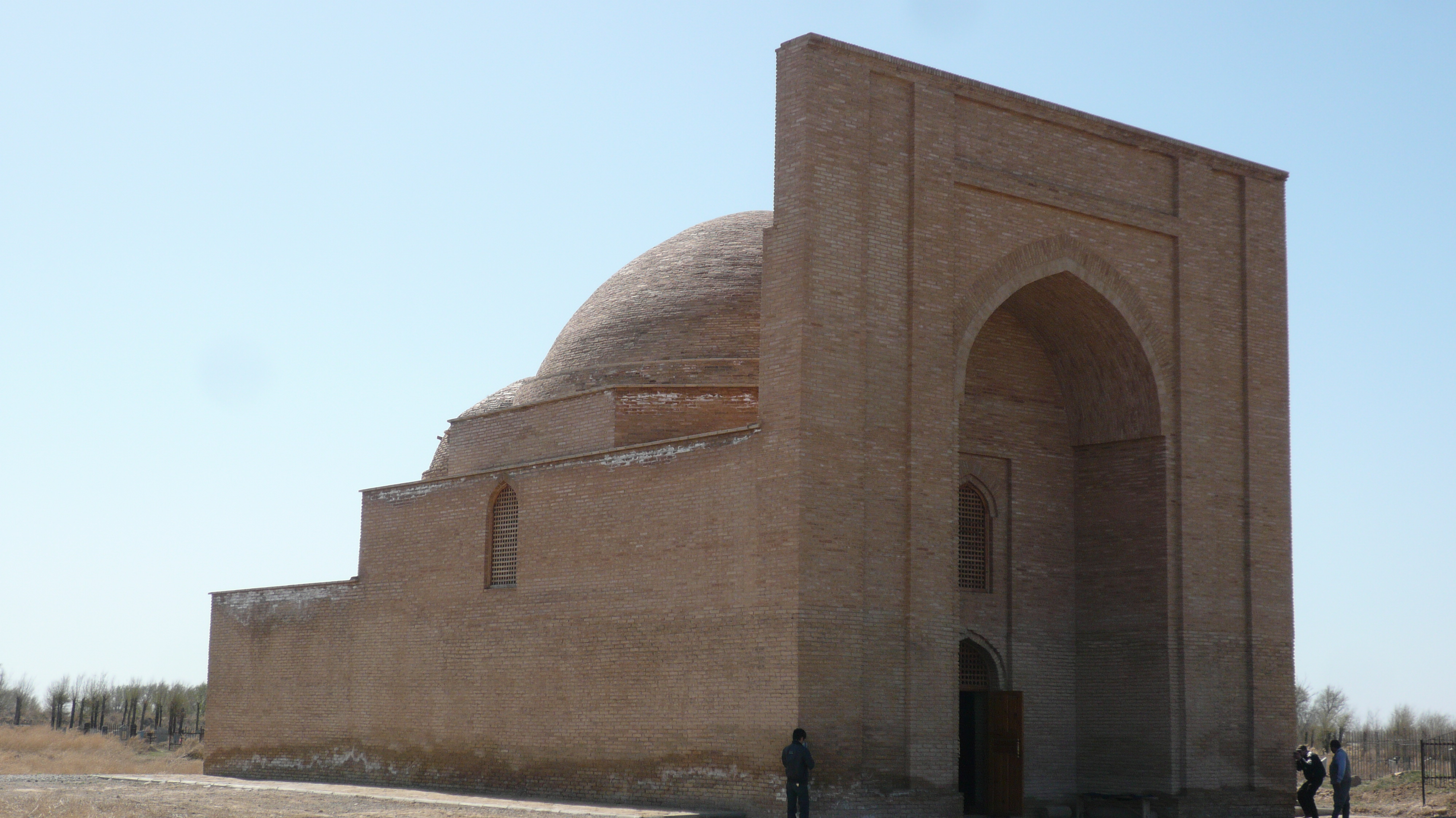 Шұңқырдағы жасырын камера порносы