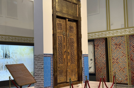 Халықаралық семинар аясында құнды жәдігерлер таныстырылды